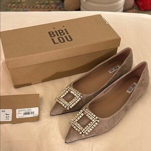 Bibi Lou Taupe flats